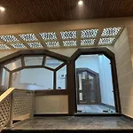 Velora Inn